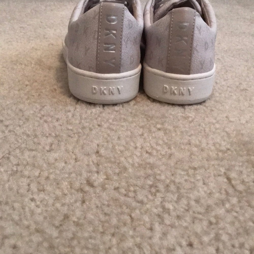 DKNY Women's Clara Logo Strap Sneaker Black Size 8